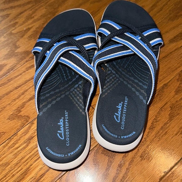Clarks Cloud Steppers Mira Isle Sport Slide Comfort Sandals US 5 - Picture 1 of 8